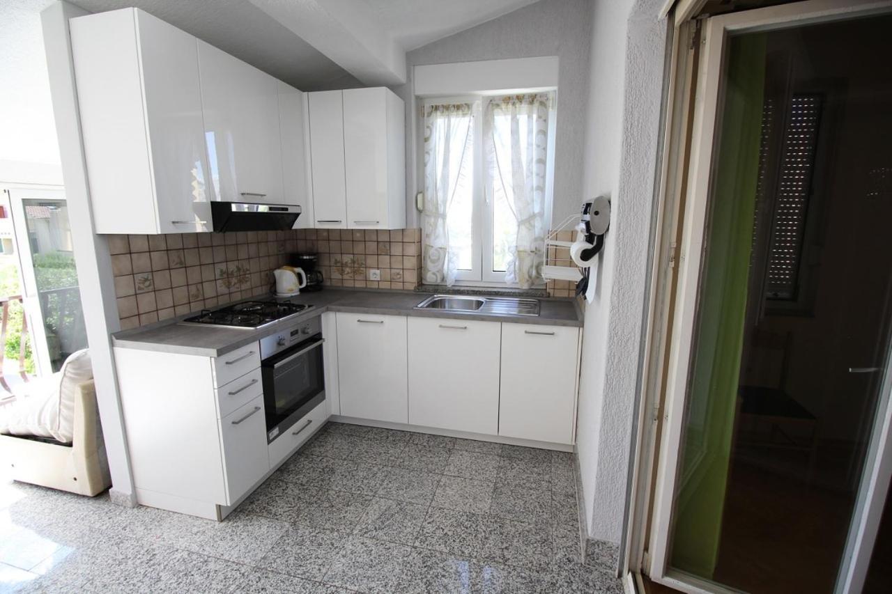 Apartments With A Parking Space Zadar - Diklo, Zadar - 5880 Exterior photo